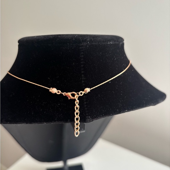 Gold Chain Necklace with Turquoise Beads and Pearl Pendant - Picture 6 of 7